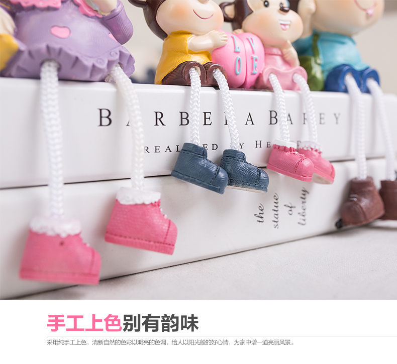 欢乐猴子幸福一家吊脚娃娃家居饰品隔板摆件客厅办公室创意桌摆 欢乐三口之家