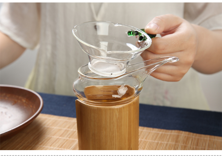 
                                        
                                                            品茶忆友 玻璃茶具 耐热玻璃绿把过滤茶漏茶滤茶器 JP-04                