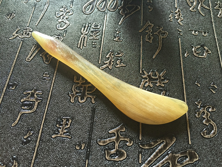 众福缘天然黄水牛角拔筋棒拨筋棒美容棒眼部拨经棒面部刮痧板黑牛角
