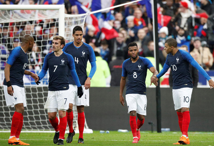 法国球衣2018新款球衣6号博格巴足球服套装男定制法国