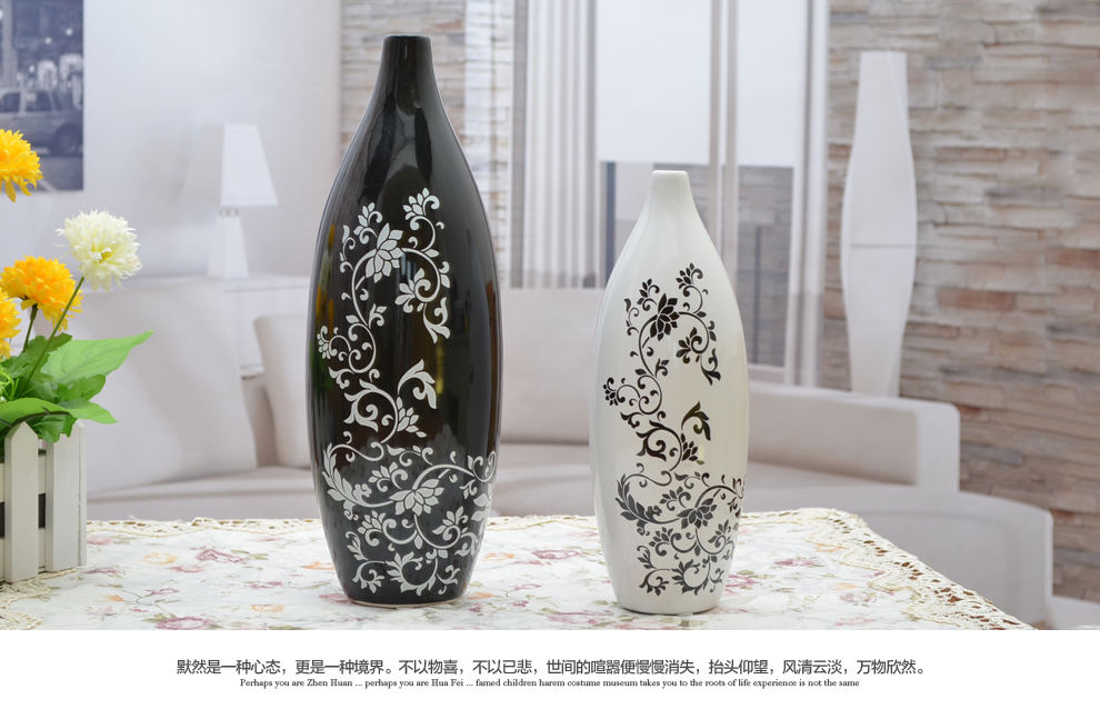 
                                        傲世瓷业 景德镇陶瓷器时尚简约家居工艺品客厅摆件家居装饰品摆设 默然秀美花插B016 黑高白低                