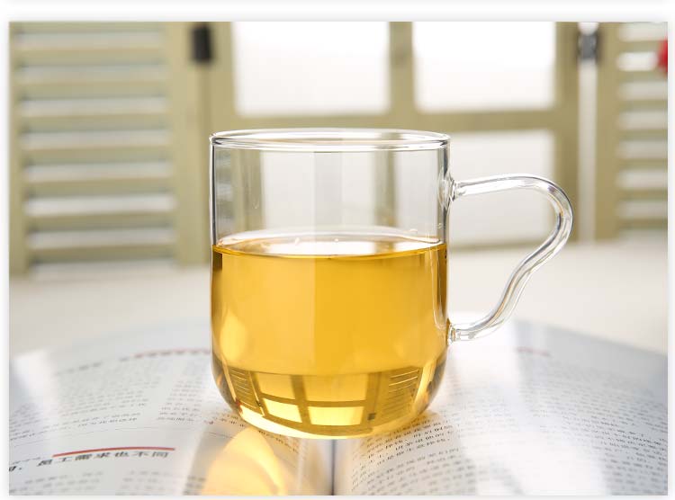
                                        【京东超市】品茶忆友 玻璃茶具 茶杯耐热玻璃杯水杯 雅蝶（单杯）                
