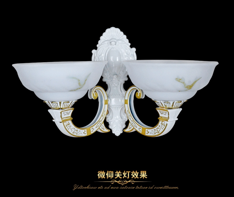 
                                        尚华英伦 欧式田园壁灯树脂灯 卧室床头美式客厅灯具 送灯泡b05 双头                