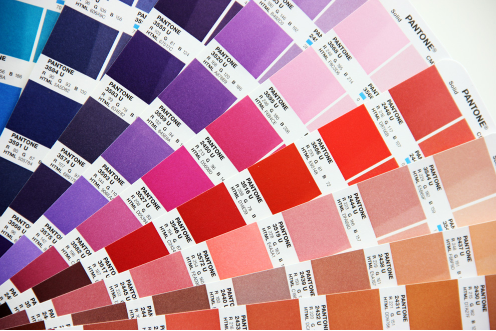 彩通pantone(音译潘通)国际标准专色对照rgb/cmyk色卡u卡gg6104n