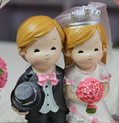 
                                        花梦谷（HUAMENGGU） 樱桃情侣摆设 结婚礼品 家居装饰品摆件 新房工艺品摆设 樱桃座椅                