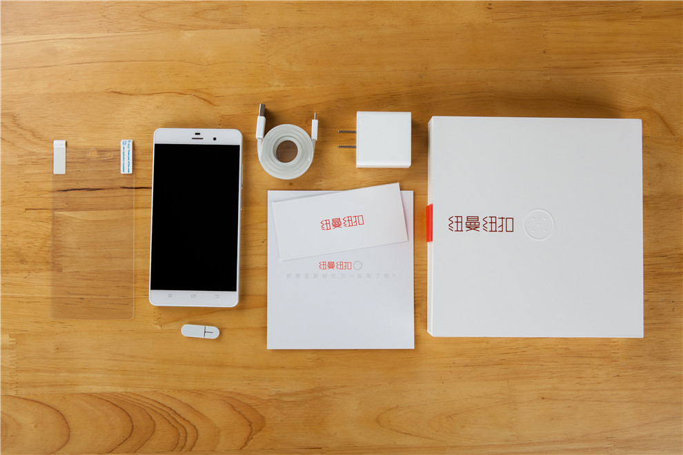 纽曼纽扣 CM810 移动联通双4G智能手机双卡双待 八核1300万像素指纹解锁 黑色 16G