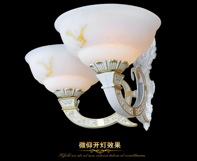 
                                        尚华英伦 欧式田园壁灯树脂灯 卧室床头美式客厅灯具 送灯泡b05 双头                
