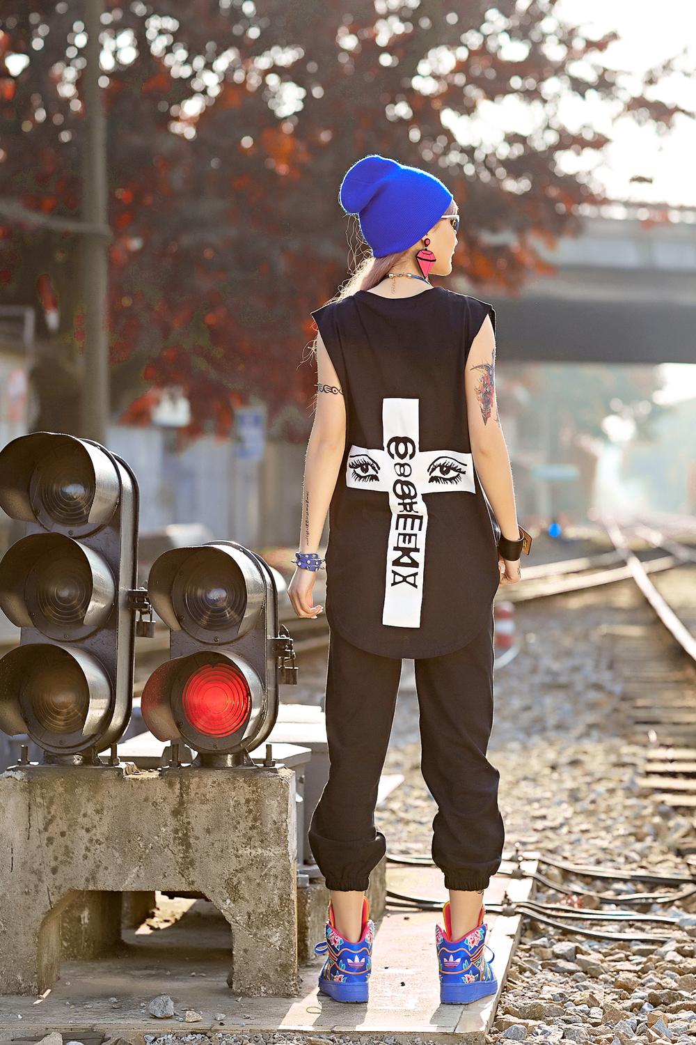 街头嘻哈牛仔裤嘻哈宽选什么牌子好 同款好推荐