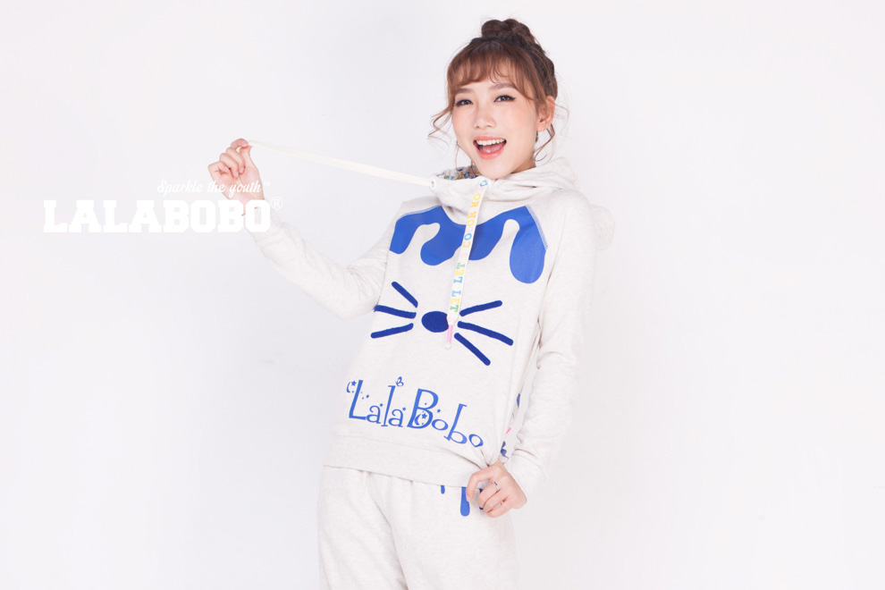 潮 LALABOBO  秋冬女装加绒连帽卫衣 可爱小猫滴油套装-上衣 白色 S