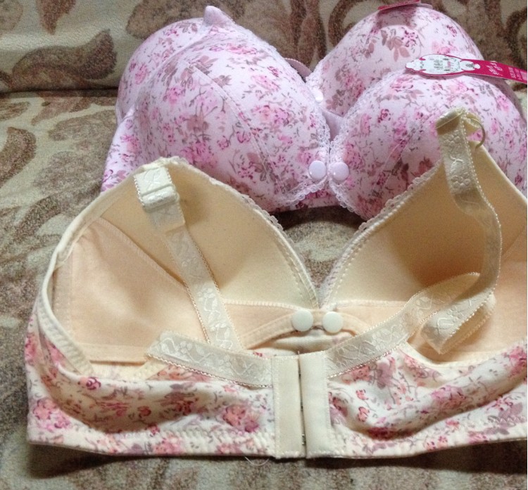 <em>胸罩</em>韩版可爱舒适喂奶<em>文胸</em>田园碎花风前<em>开纽扣</em>
