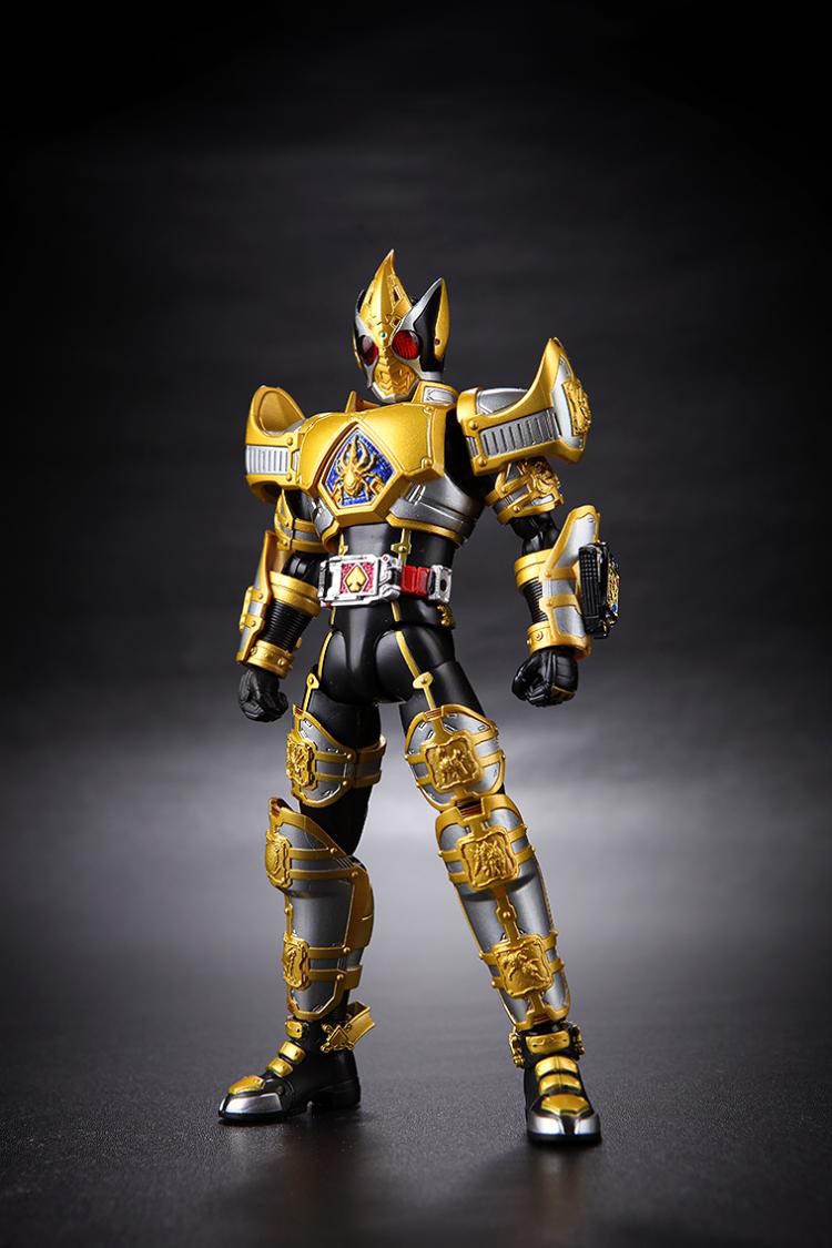 万代(bandai)shf 假面骑士蒙面超人 可动模型玩具 火箭头 基本形态