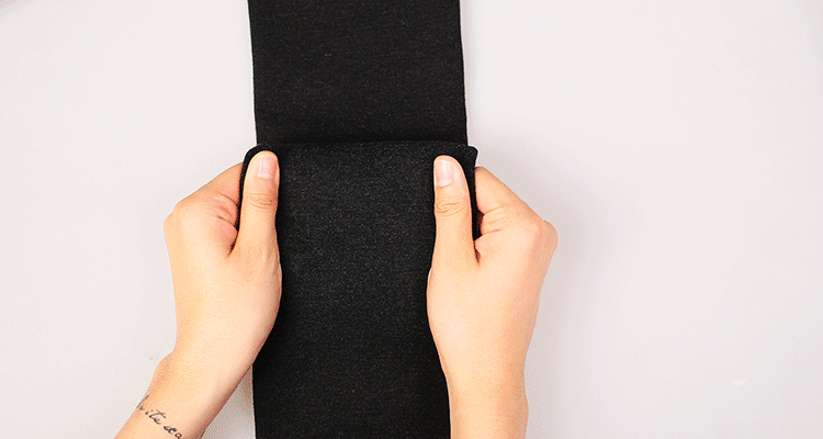 品名 加厚加绒保暖踩脚一体裤 成份 聚酯纤维64.2%,粘纤32.7%,氨纶3.