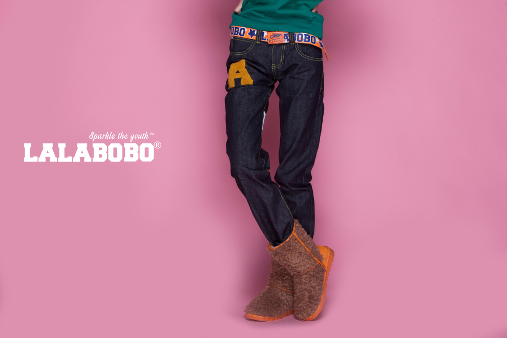 清 LALABOBO  女裤直筒显瘦休闲大码裤 赤耳大A直筒牛仔裤 漂白 25码