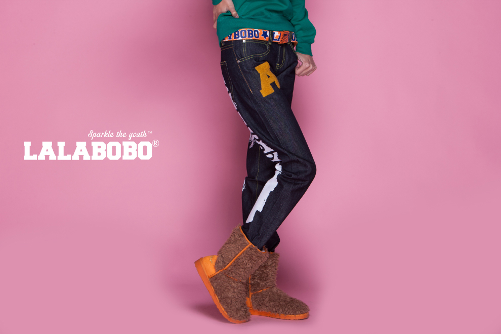 清 LALABOBO  女裤直筒显瘦休闲大码裤 赤耳大A直筒牛仔裤 漂白 25码