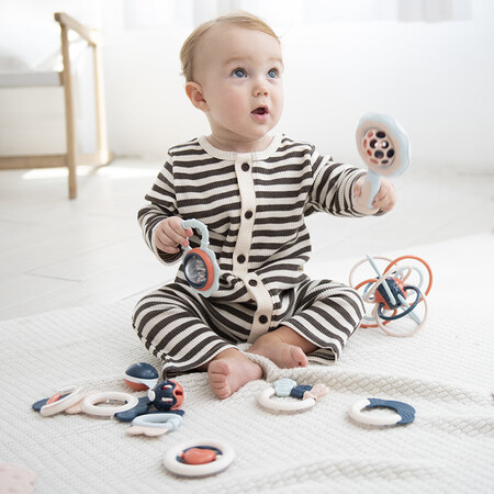 Leqin Lechin baby toys newborn fun rattle molar teether comfort toy baby rattle 6-piece bucket Leqin Lechin baby toys newborn fun rattle molar teether comfort toy baby rattle 6-piece bucket