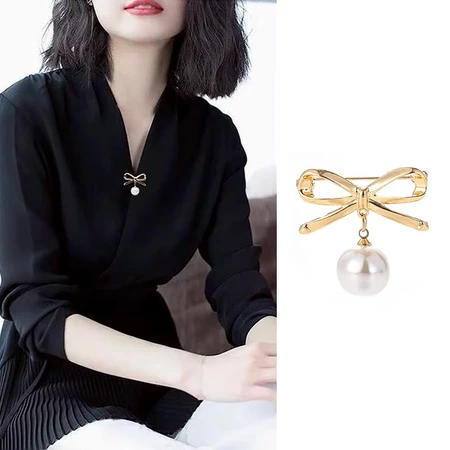 Flying flower brooch fixed clothes Korean version simple pearl brooch corsage women's accessories anti-light buckle all-match silk scarf buckle bow style gold Flying flower brooch fixed clothes Korean version simple pearl brooch corsage women's accessories anti-light buckle all-match silk scarf buckle bow style gold
