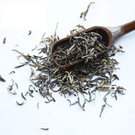 Wu Yutai tea jasmine tea jasmine cloud tip canned 180g/can strong fragrance special tea Chinese time-honored brand Wu Yutai tea jasmine tea jasmine cloud tip canned 180g/can strong fragrance special tea Chinese time-honored brand