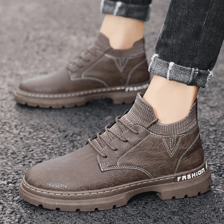 Autumn and winter black men's shoes 2022 new British style business casual leather shoes inner increase waterproof Martin winter plus velvet Martin boots breathable all-match trendy shoes black 42 one size small Autumn and winter black men's shoes 2022 new British style business casual leather shoes inner increase waterproof Martin winter plus velvet Martin boots breathable all-match trendy shoes black 42 one size small