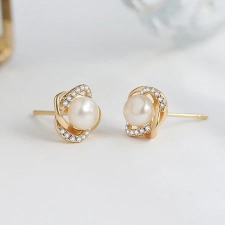 QIMEILA Jewelry Accessories Freshwater Pearl Earrings Korean Retro French Elegant Temperament High-end Stud Earrings Trendy Christmas Gifts QIMEILA Jewelry Accessories Freshwater Pearl Earrings Korean Retro French Elegant Temperament High-end Stud Earrings Trendy Christmas Gifts