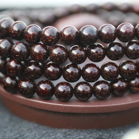 Zichen sandalwood <collection level> authentic Indian small leaf red sandalwood bracelet 108 pieces high-density smooth grain sandalwood red sandalwood old material sandalwood Wenwan Buddha beads rosary <collection level> small leaf red sandalwood bracelet 108 pieces 0.6CM for ladies Zichen sandalwood <collection level> authentic Indian small leaf red sandalwood bracelet 108 pieces high-density smooth grain sandalwood red sandalwood old material sandalwood Wenwan Buddha beads rosary <collection level> small leaf red sandalwood bracelet 108 pieces 0.6CM for ladies