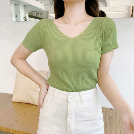 Pincai ice silk 2021 spring and summer new sweater women's Korean version of the self-cultivation base solid color V-neck short-sleeved T-shirt women's top trendy white large size recommendation 135-160 kg Pincai ice silk 2021 spring and summer new sweater women's Korean version of the self-cultivation base solid color V-neck short-sleeved T-shirt women's top trendy white large size recommendation 135-160 kg