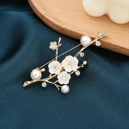 Antique plant brooch three-piece set gift box corsage ladies temperament luxury pearl brooch suit suit coat scarf coat scarf sweater buckle simple fashion jewelry pin with accessories T590 brooch three-piece set Antique plant brooch three-piece set gift box corsage ladies temperament luxury pearl brooch suit suit coat scarf coat scarf sweater buckle simple fashion jewelry pin with accessories T590 brooch three-piece set