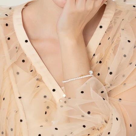 Luk Fook Jewelry and Jane Series Freshwater Pearl Bracelets Women's Bracelets Gift F87ZZY003 Total weight about 2.47 grams Luk Fook Jewelry and Jane Series Freshwater Pearl Bracelets Women's Bracelets Gift F87ZZY003 Total weight about 2.47 grams