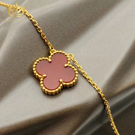 Hong Kong MazaHongan light luxury brand ladies lucky four-leaf clover necklace female silver collarbone chain pendant female girlfriend necklace for girlfriend wife girlfriend birthday gift Hong Kong MazaHongan light luxury brand ladies lucky four-leaf clover necklace female silver collarbone chain pendant female girlfriend necklace for girlfriend wife girlfriend birthday gift