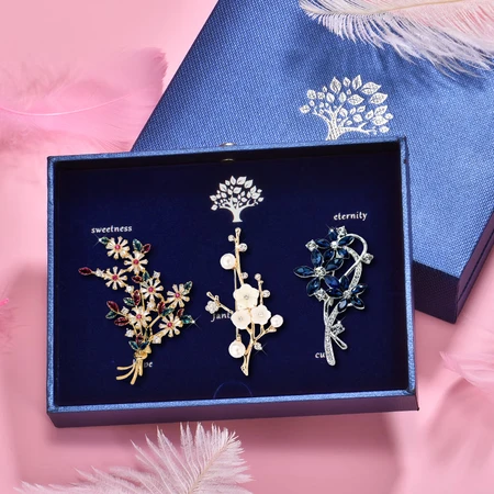 Antique plant brooch three-piece set gift box corsage ladies temperament luxury pearl brooch suit suit coat scarf coat scarf sweater buckle simple fashion jewelry pin with accessories T590 brooch three-piece set Antique plant brooch three-piece set gift box corsage ladies temperament luxury pearl brooch suit suit coat scarf coat scarf sweater buckle simple fashion jewelry pin with accessories T590 brooch three-piece set