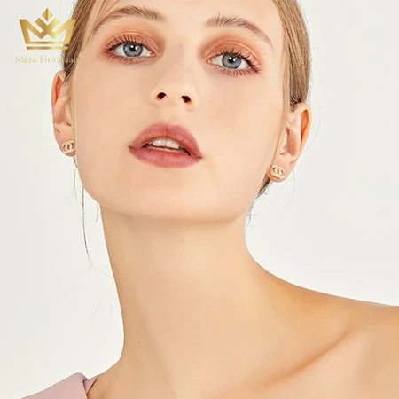 Hong Kong MazaHongan light luxury brand women's high-end small fragrance double c earrings female silver earrings French net red earrings earrings female girlfriend birthday gift Hong Kong MazaHongan light luxury brand women's high-end small fragrance double c earrings female silver earrings French net red earrings earrings female girlfriend birthday gift