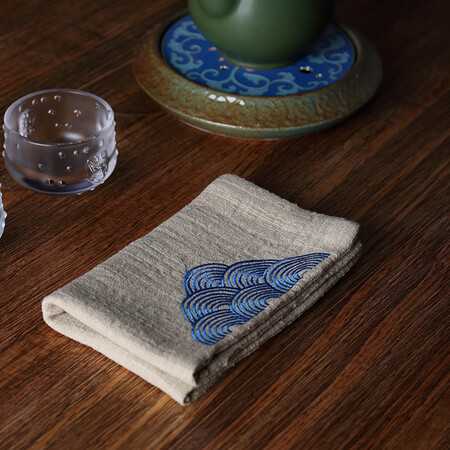 Rong Shantang Hexing Cotton and linen tea towel absorbent and thickened, embroidered tea cloth Jiefang dry tea table table runner, tea set accessories, four-layer auspicious clouds cotton, linen tea towel-Xingyuan Rong Shantang Hexing Cotton and linen tea towel absorbent and thickened, embroidered tea cloth Jiefang dry tea table table runner, tea set accessories, four-layer auspicious clouds cotton, linen tea towel-Xingyuan