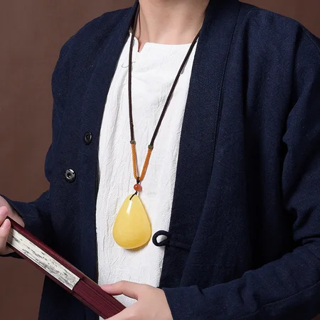 OUCERNY Natural Beeswax Pendant Women's Chicken Oil Yellow Red Amber Necklace Full of Honey Water Drops Necklace Men's Orphan Item Order Optional Chain This item will be delivered randomly about 9-10 grams OUCERNY Natural Beeswax Pendant Women's Chicken Oil Yellow Red Amber Necklace Full of Honey Water Drops Necklace Men's Orphan Item Order Optional Chain This item will be delivered randomly about 9-10 grams