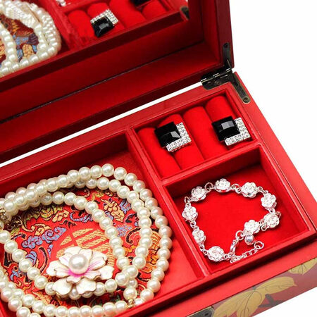 Nine-color jiucai jewelry box Pingyao push light lacquerware Hand-made collections for women’s day gifts Push light lacquer jewelry box Shanxi specialty red gold peony Nine-color jiucai jewelry box Pingyao push light lacquerware Hand-made collections for women’s day gifts Push light lacquer jewelry box Shanxi specialty red gold peony