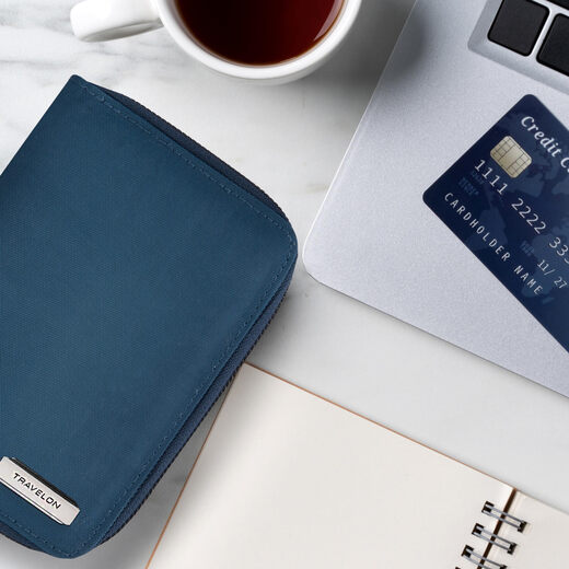 Travelon RFID-proof Black Passport Wallet Travelon RFID-proof Black Passport Wallet