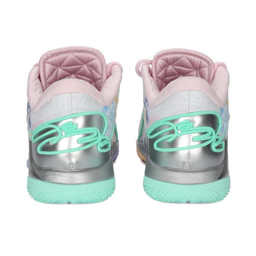 耐克NIKE【滔搏运动】男子LEBRON XXII QS EP篮球鞋 FZ1098-100 43 耐克NIKE【滔搏运动】男子LEBRON XXII QS EP篮球鞋 FZ1098-100 43