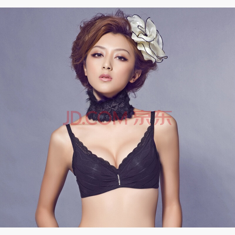 <em>依蕾斯</em>秋冬深V燕尾蝶<em>文胸</em>8705 黑色 B70图片