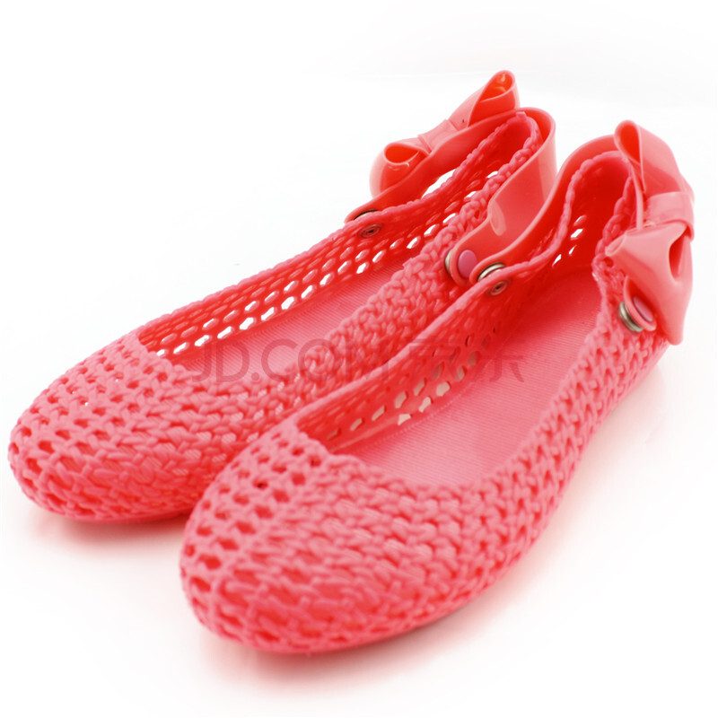 女式凉拖鞋平底哪种好 夏季凉拖女式平底牌子