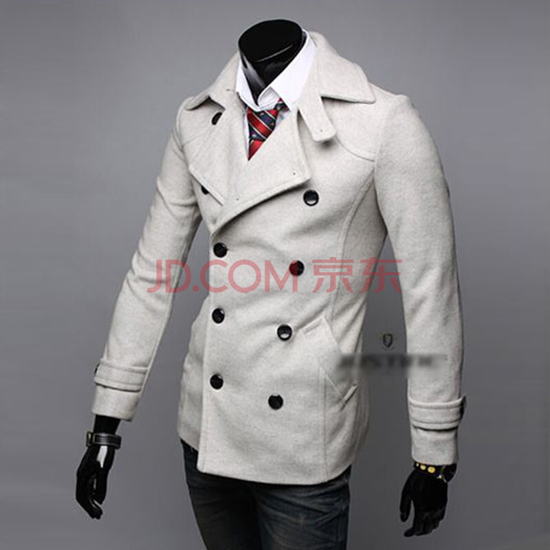 浅灰色短款呢大衣怎样搭配