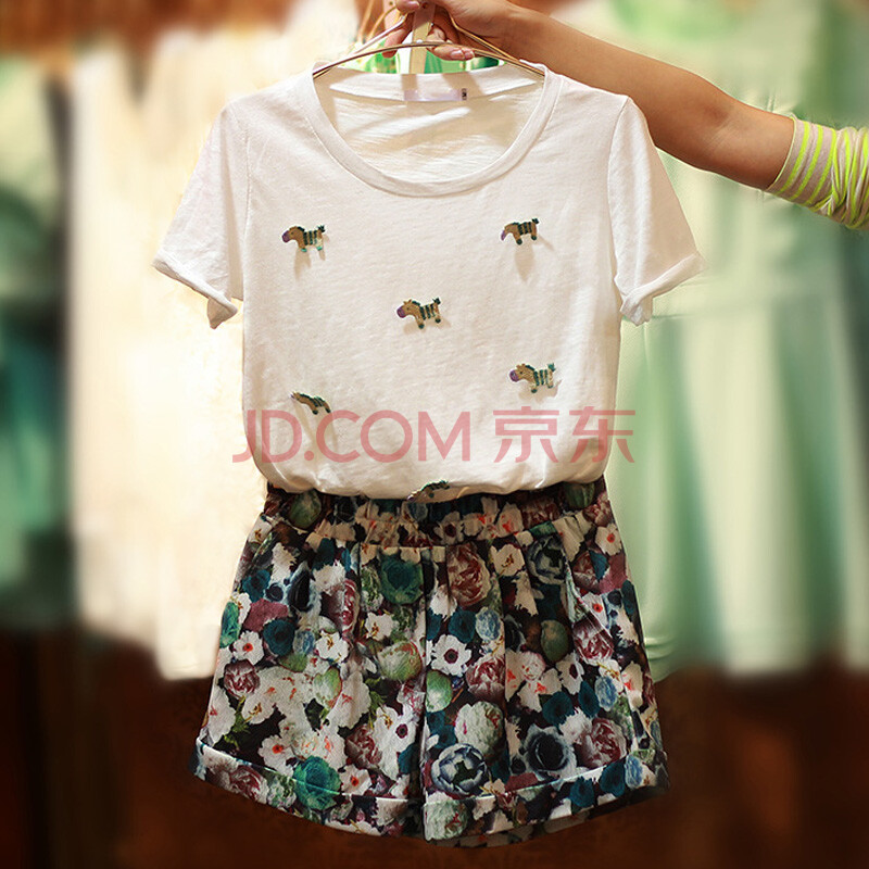 万芊羽 2014夏季新款短袖T恤<em>女搭配</em>印花<em>短裤</em>
