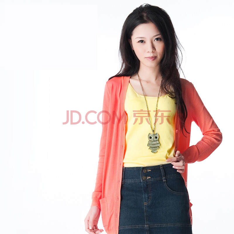 GIRDEAR <em>哥弟 女装2012</em>冰淇淋色V领修身长款