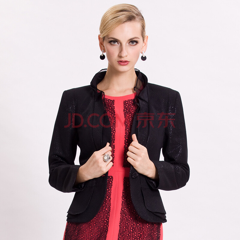 DECLASSIE <em>女装</em> 2012冬季新款<em>外套</em> 独特领<em>型</em>