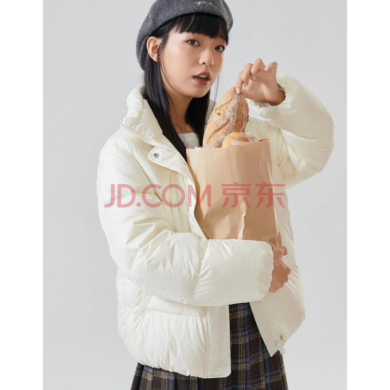 美特斯邦威立领云朵羽绒服女短款冬季保暖外套女生面包服 棉花糖白