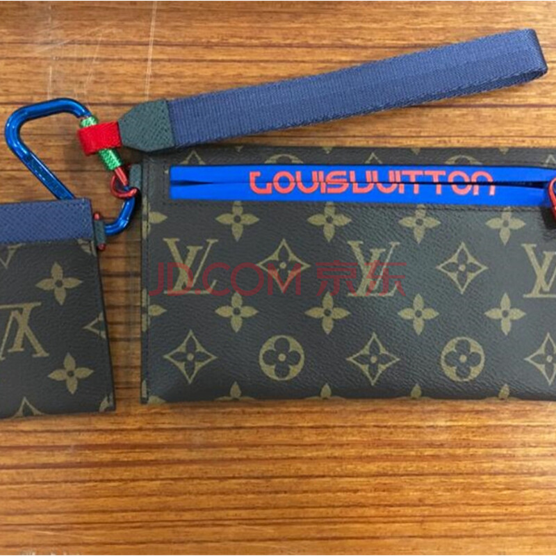 “LOUIS VUITTON”牌的手包，共18件