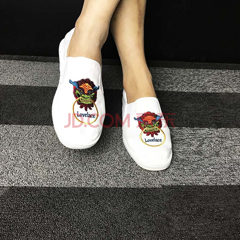 社會人布鞋精神小伙鞋子快手紅人同款男鞋刺繡色鬼布藝情侶帆布鞋 白色牛頭 39