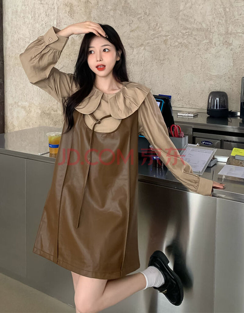 连衣裙秋季2021新款法式小个子显瘦遮肉减龄背带裙女学生 棕色皮裙