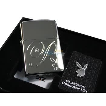 ZIPPO打火机花花公子万代24778送徽章