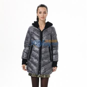 波司登 2011新款 羽绒服 女 个性罗纹帽舒适中长款 BR2306 灰色 185/104A(XXXL)