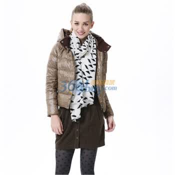 波司登 2011新款 羽绒服 女针织领朦纱短面包 BR2216 巧克力 185/104A(XXXL)