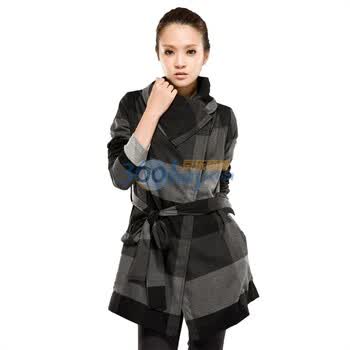 圣迪奥sdeer 女黑灰格子艺术气息斜搭中长风衣黑灰1381742 黑色 L