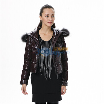 波司登 2011新款 羽绒服 女蕾丝亮面时尚休闲短款 BR2202 酒红色 185/104A(XXXL)